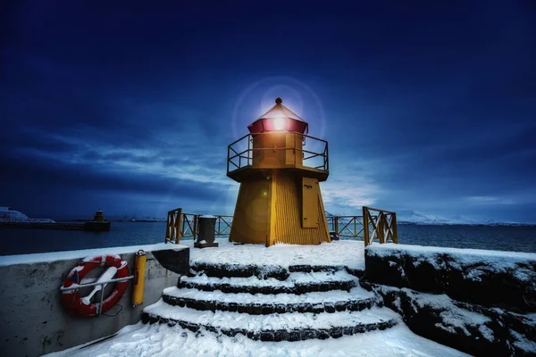 Leuchtturm Eingang Zum Alten Hafen Reykjavik Island Blaue Stunde Morgengrauen — Stockfoto
