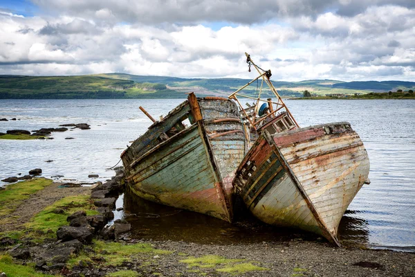 Barcos de pesca abandonados — Foto de Stock