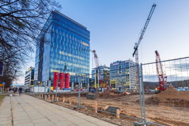 Olivia iş merkezi Gdansk mimarisini modern binalar.