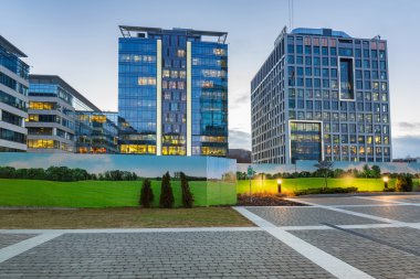 Olivia iş merkezi Gdansk mimarisini modern binalar.