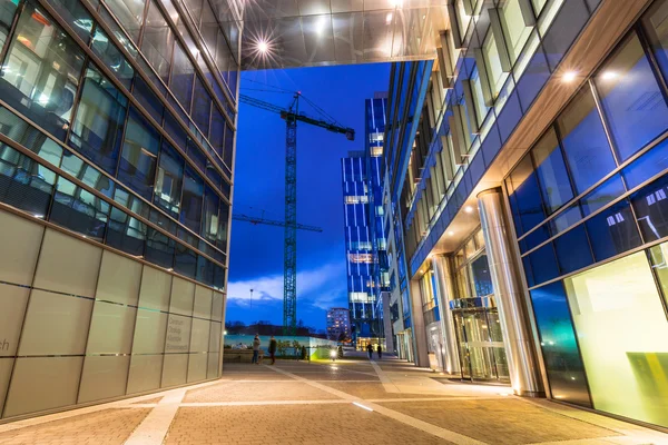 Arquitetura de edifícios modernos de Olivia Business Centre em Gdansk . — Fotografia de Stock