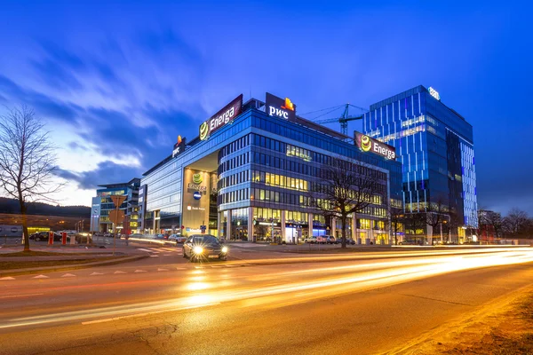 Moderne gebouwen architectuur van Olivia businesscentrum in Gdansk. — Stockfoto