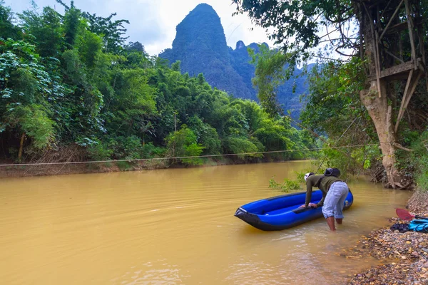 Canoe trip on Khao Sok National Park — Stock Photo, Image