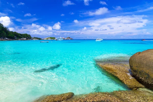 Tropische landschap van de similan eilanden — Stockfoto