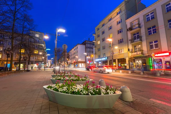 Centro de la ciudad de Gdynia de noche, Polonia — Foto de Stock