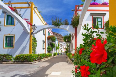 Puerto de Mogan Gran Canaria ada mimarisi