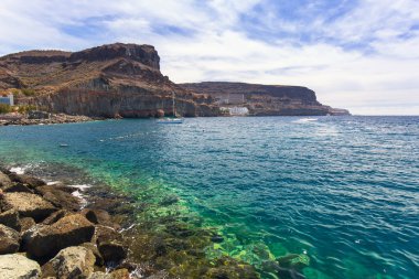 Puerto de Mogan, küçük balıkçı limanı Gran Canaria üzerinde Marina