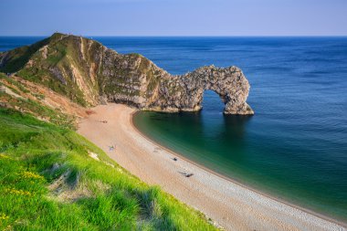 Durdle Door at the beach on the Jurassic Coast