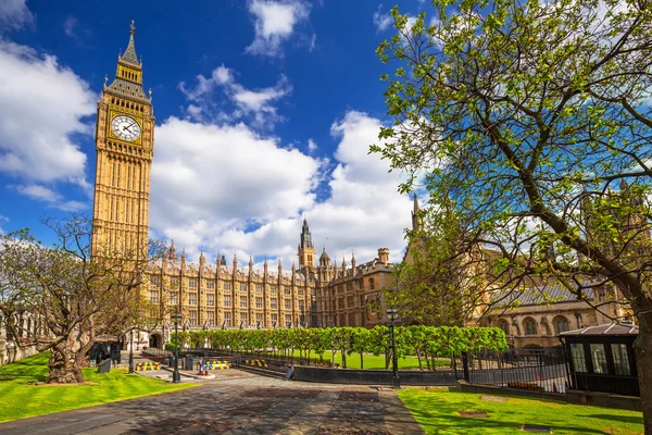 Big Ben und der Palast von Westminster, Großbritannien — Stockfoto