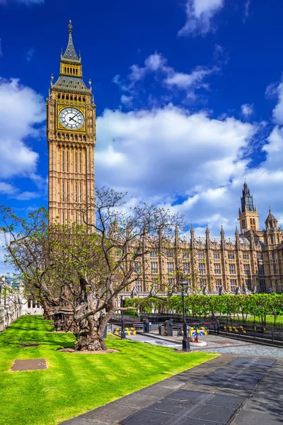 大笨钟和英国威斯敏斯特宫 — 图库照片