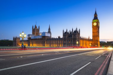 Big Ben ile Westminster Sarayı Londra