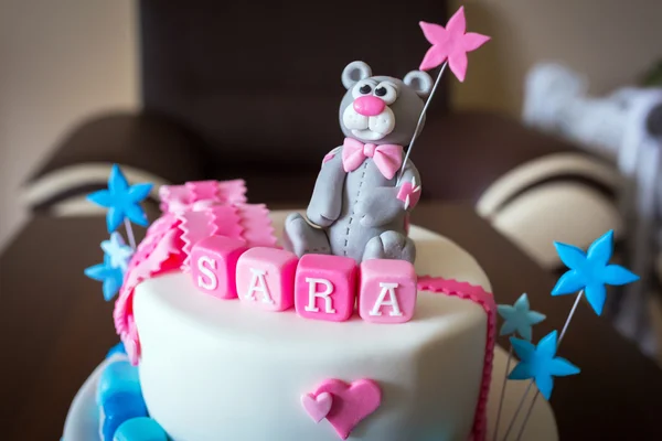 De cake van de kindverjaardag voor babyjongen en meisje — Stockfoto