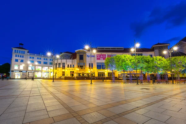 Promenada na molo (molo) w sopockim mieście nocą, Polska — Zdjęcie stockowe