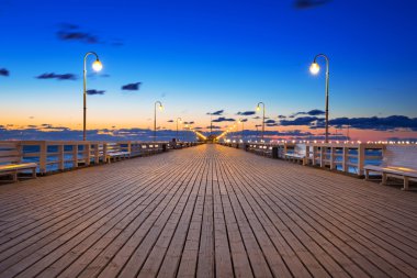 Molo (iskele) Baltık denizinde Sopot içinde