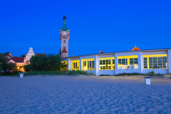 Lighthouse at the Molo (pier) in Sopot at night — Stock Photo, Image
