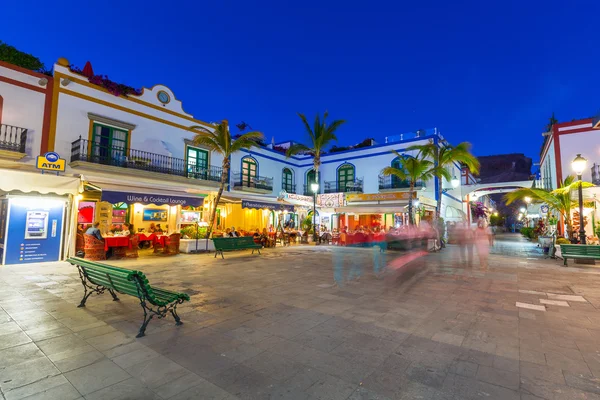 Puerto de Mogan à noite, um pequeno porto de pesca em Gran Canaria — Fotografia de Stock