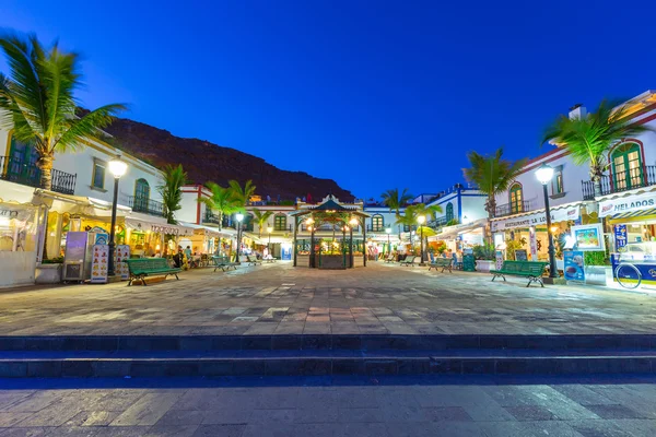 Puerto de mogan bei Nacht, ein kleiner Fischerhafen auf Gran Canaria — Stockfoto