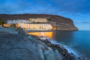Atlantic beach Gran Canaria ada Taurito alacakaranlıkta