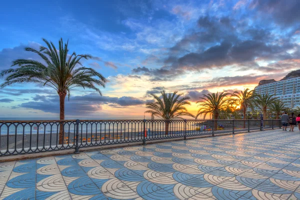 Atlantic beach of Gran Canaria island in Taurito at sunset — Stock Photo, Image