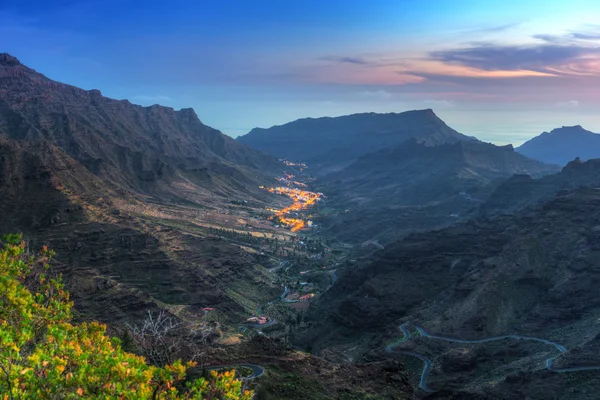 Montagne dell'isola di Gran Canaria al tramonto — Foto Stock