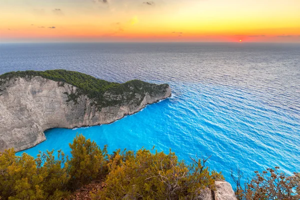 Gün batımında batık kumsalda Zakynthos Adası — Stok fotoğraf