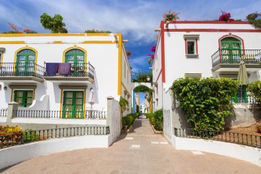 Puerto de Mogan Mimarisi, Gran Canaria üzerinde küçük bir balıkçı limanı
