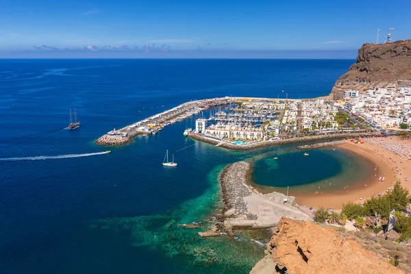 Puerto de mogan stadt an der küste von gran canaria — Stockfoto