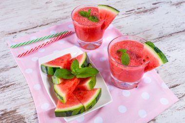 gözlük karpuz güler yüzlü