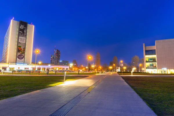 City center i Gdynia på natten, Polen — Stockfoto