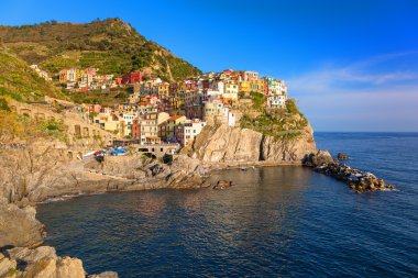 Ligurya Denizi, Manarola şehir