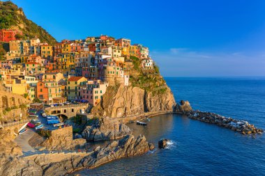 Ligurya Denizi, Manarola şehir