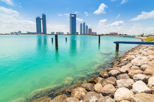 Paesaggio urbano di Abu Dhabi — Foto Stock