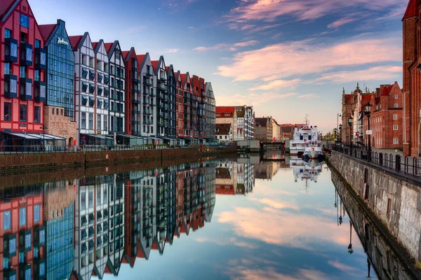 Gdansk Ekim 2020 Gdansk Motlawa Nehri Üzerinde Eski Güzel Bir — Stok fotoğraf