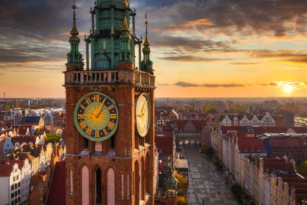 Hermoso Reloj Del Ayuntamiento Gdansk Amanecer Polonia —  Fotos de Stock