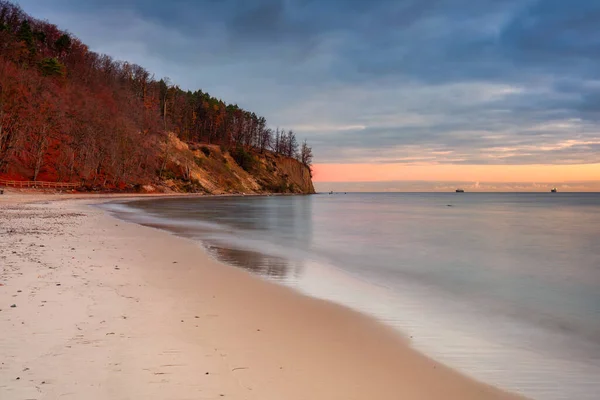 Paisagem Incrível Praia Orlowo Penhasco Antes Nascer Sol Gdynia Polónia — Fotografia de Stock