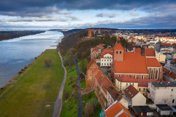 Grudziadz Stad Med Fantastiska Sädesmagasin Över Floden Vistula Polen — Stockfoto