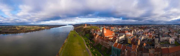 Grudziadz Ciudad Con Graneros Increíbles Sobre Río Vístula Polonia — Foto de Stock