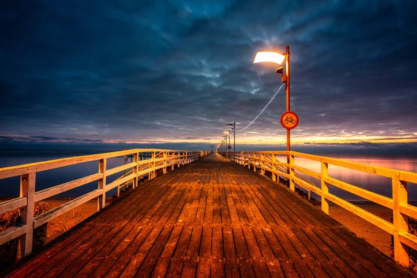 Muelle Madera Aldea Mechelinki Antes Del Amanecer Norte Polonia — Foto de Stock