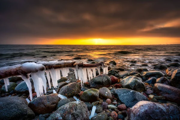 Amazing Landscape Frozen Rocks Beach Gdynia Orlowo Sunrise Poland — Stock Photo, Image