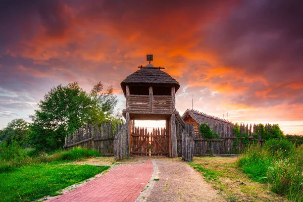 Prachtige Zonsondergang Boven Vestiging Van Trade Factory Pruszcz Gdanski Polen — Stockfoto