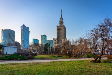 Varşova Kültür ve Bilim Sarayı ile Mimari, Polonya.