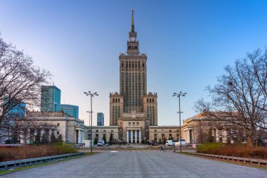 Varşova Kültür ve Bilim Sarayı ile Mimari, Polonya.