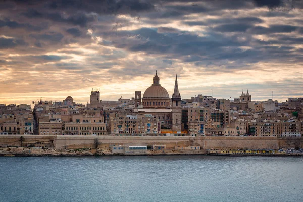 Vackra Kusten Valletta Stad Vid Soluppgången Huvudstad Malta — Stockfoto