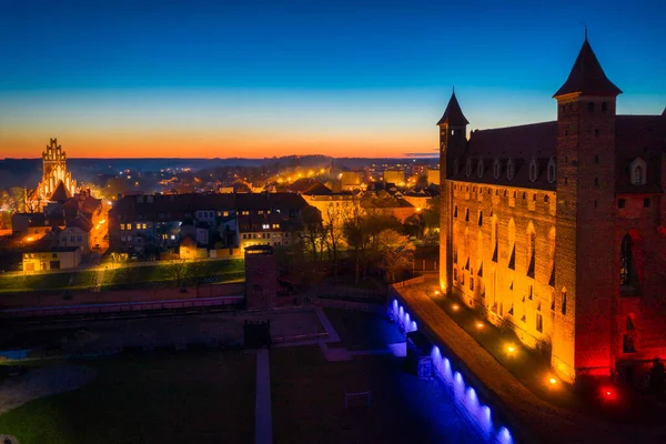 Château Teutonique Dans Ville Gniew Illuminé Nuit Pologne — Photo