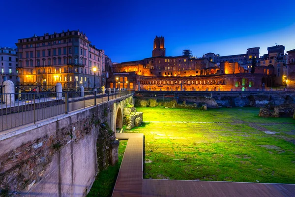 Ruínas Fórum Trajano Roma Noite Itália — Fotografia de Stock