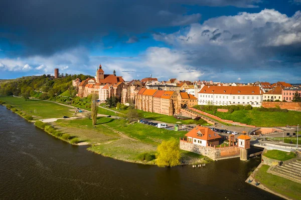 Město Grudziadz Nad Řekou Vislou Odpoledním Slunci Polsko — Stock fotografie