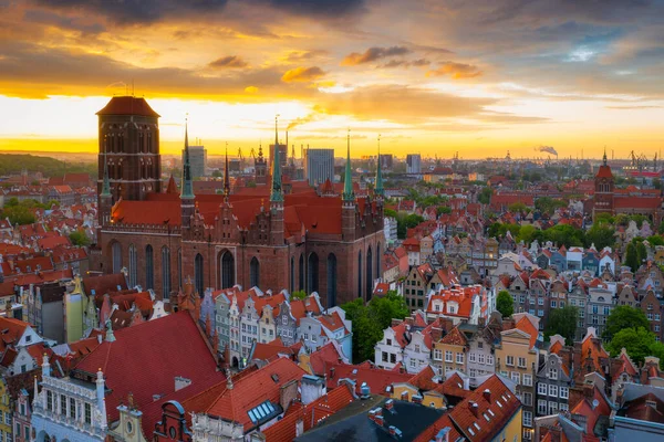 Geweldige Architectuur Van Belangrijkste Stad Gdansk Bij Zonsondergang Polen Luchtfoto — Stockfoto