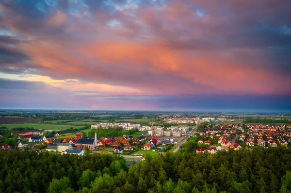 Luchtlandschap Van Klein Dorp Polen Bij Zonsondergang — Stockfoto