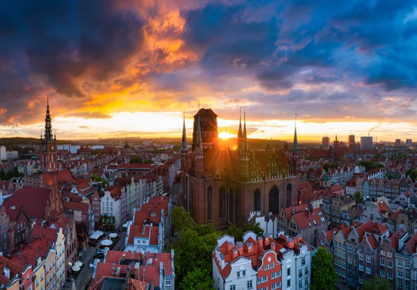 Fantastisk Arkitektur Huvudstaden Gdansk Vid Solnedgången Polen Flygfoto Över Mary — Stockfoto