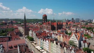 Yazın ana şehir Gdansk 'ın güzel mimarisi. Polonya